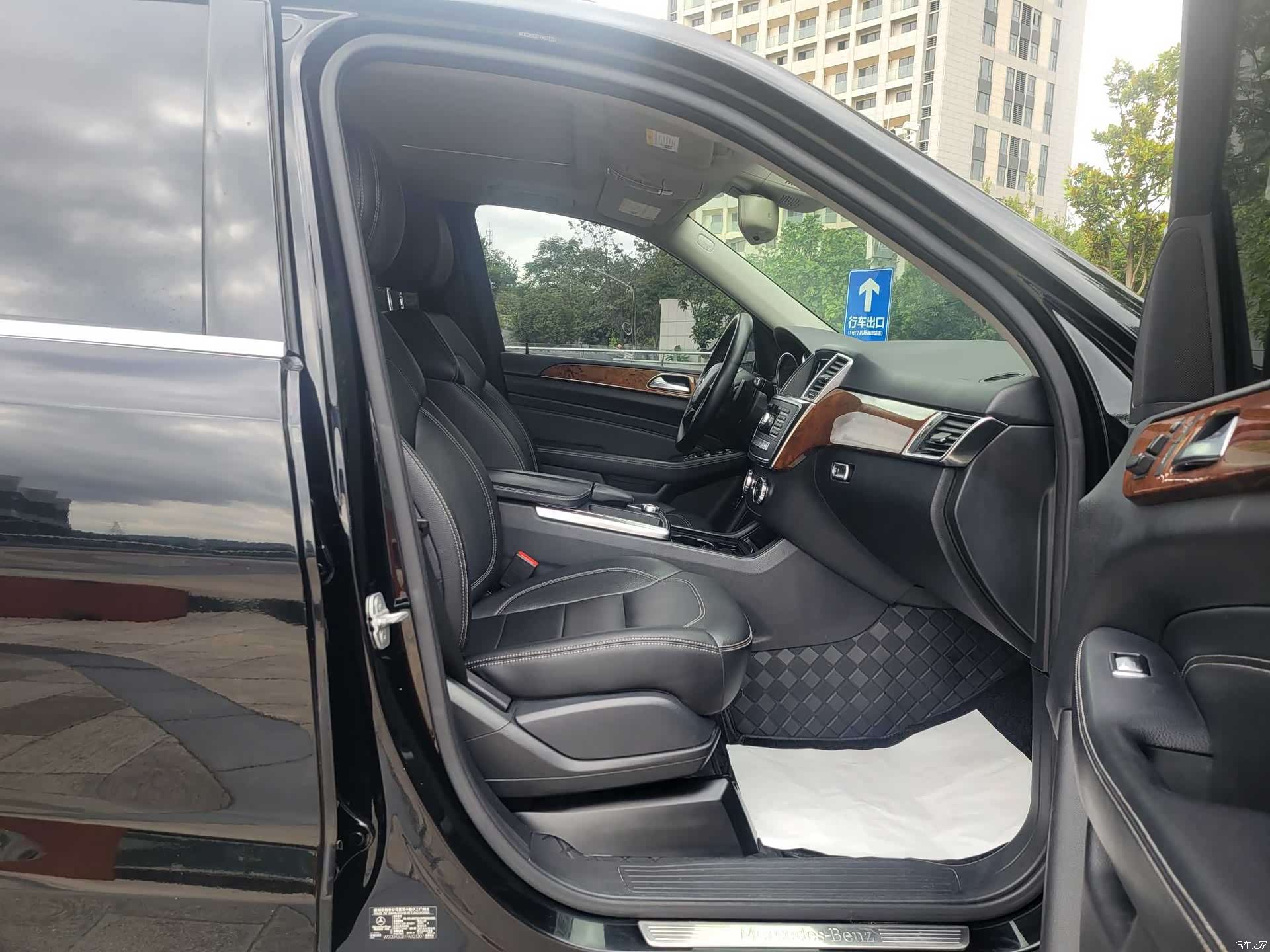 Mercedes-Benz M-Class, 2014 27