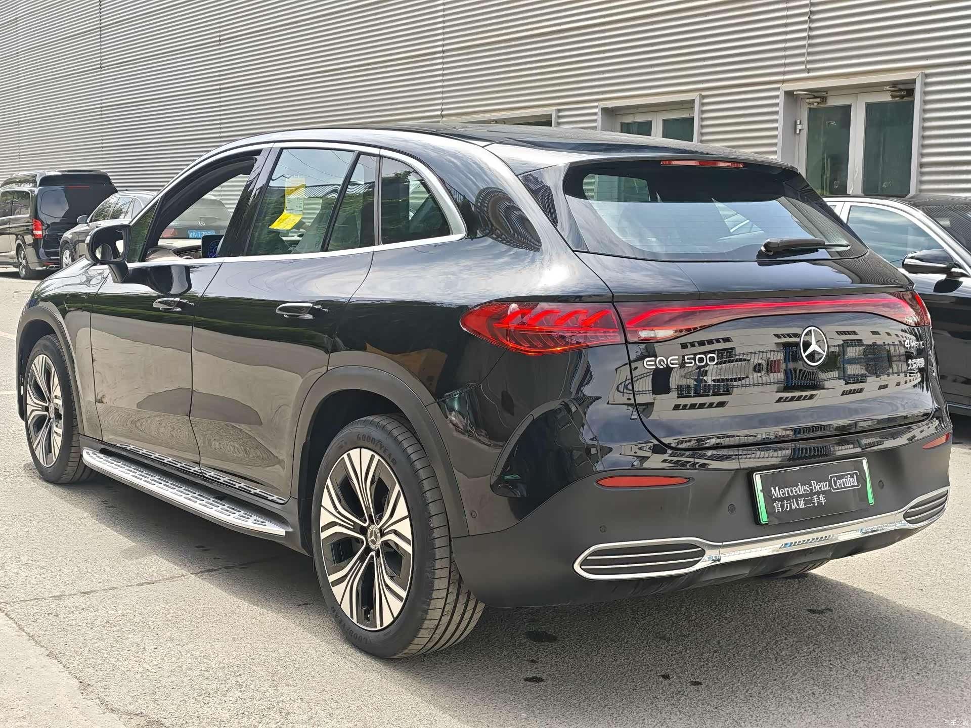 Mercedes-Benz EQE, 2025 6