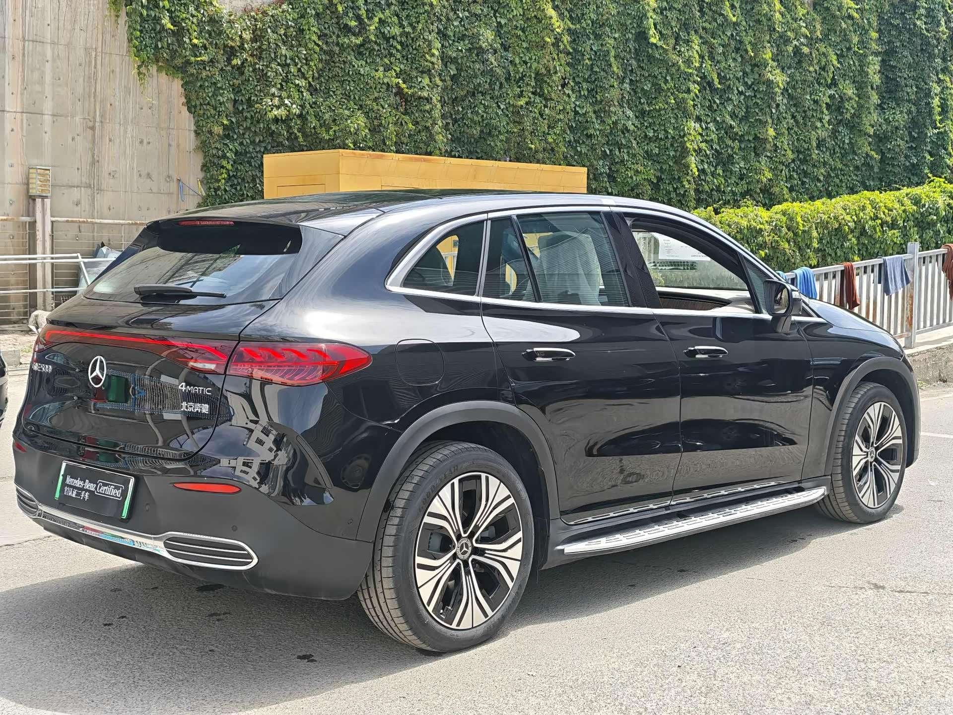 Mercedes-Benz EQE, 2025 4