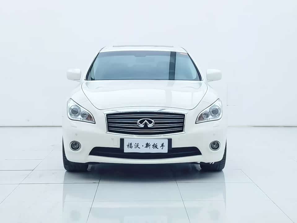 Infiniti Q70 Infiniti Q70