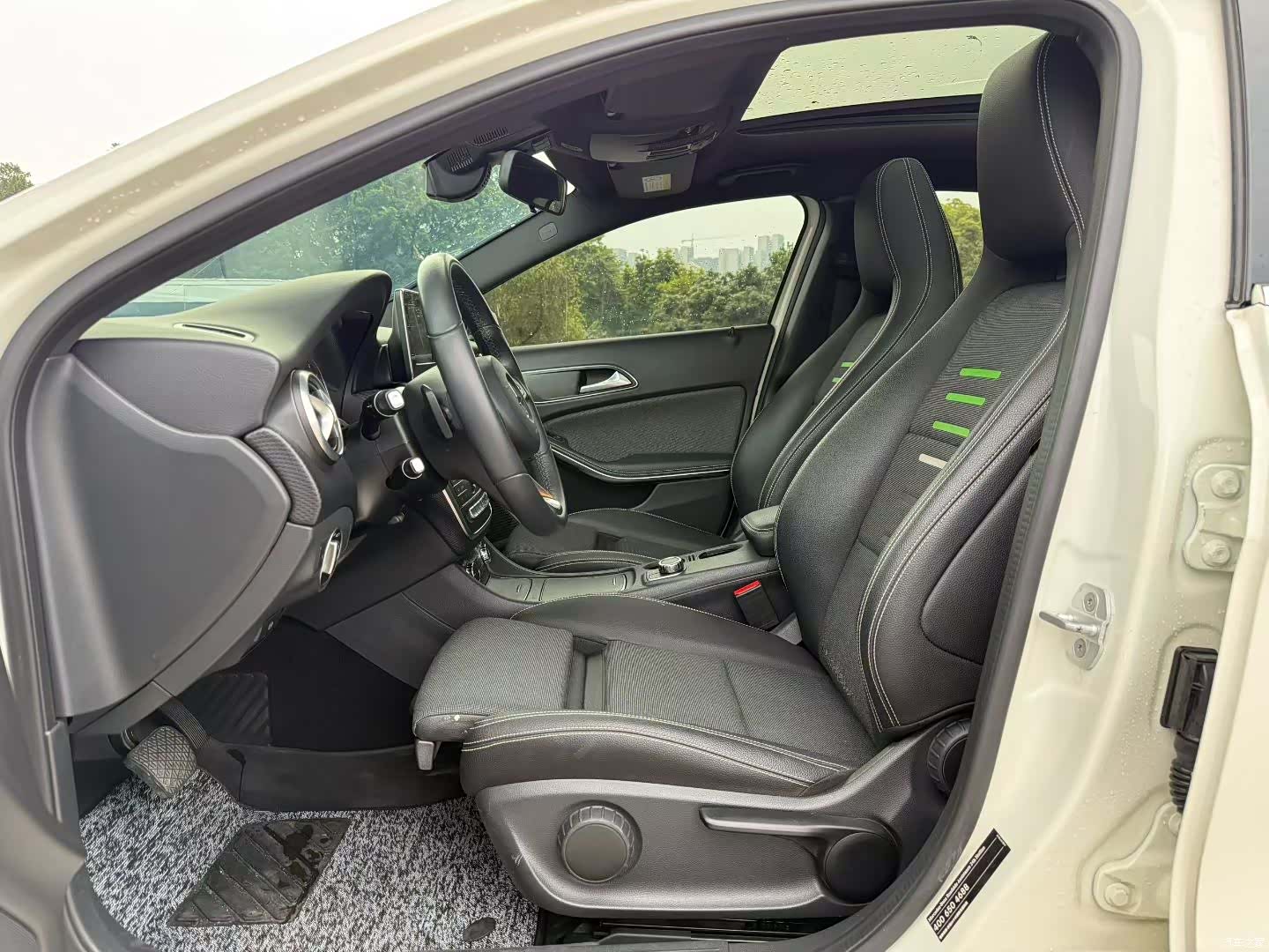 Mercedes-Benz A-Class, 2017 все фото