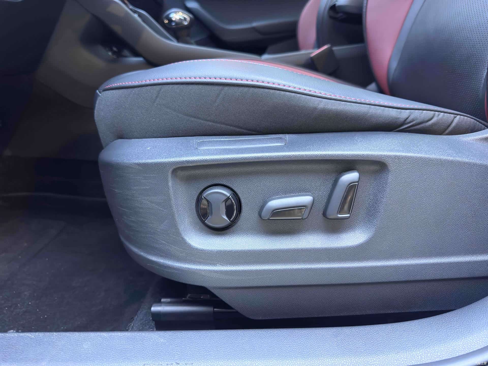 Skoda Karoq, 2023 17