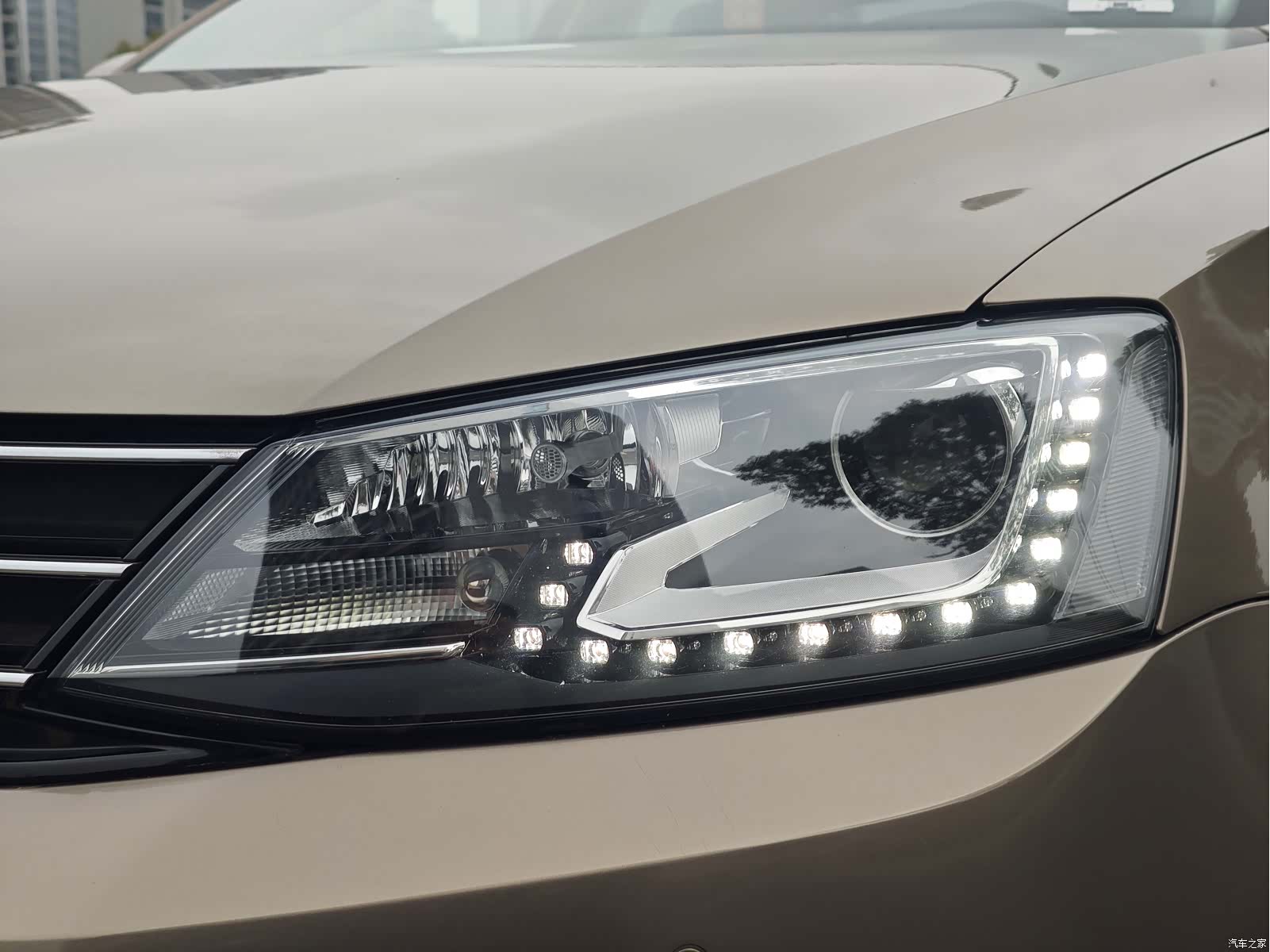 Volkswagen Sagitar, 2015 21