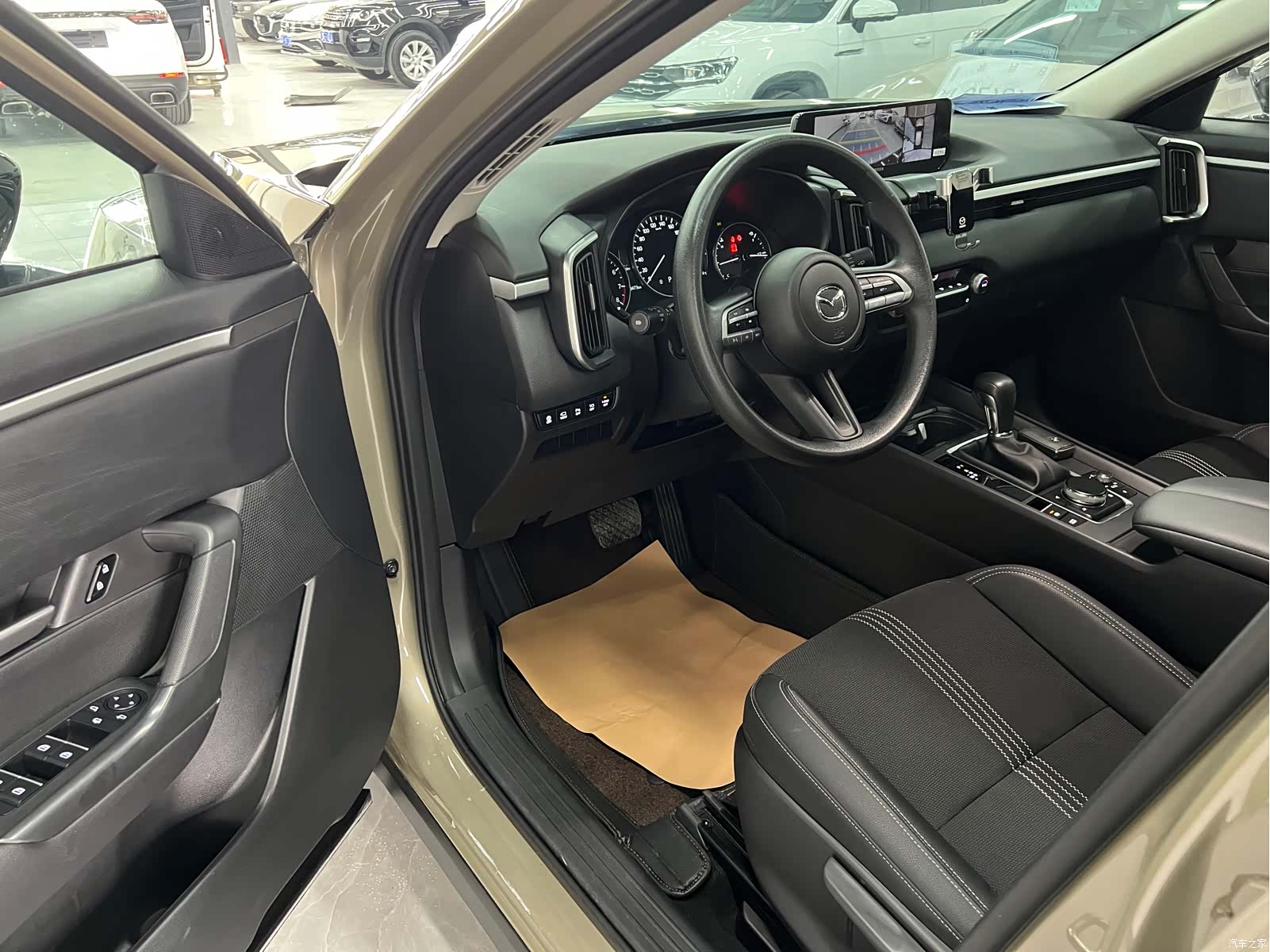 Mazda CX-50, 2025 23