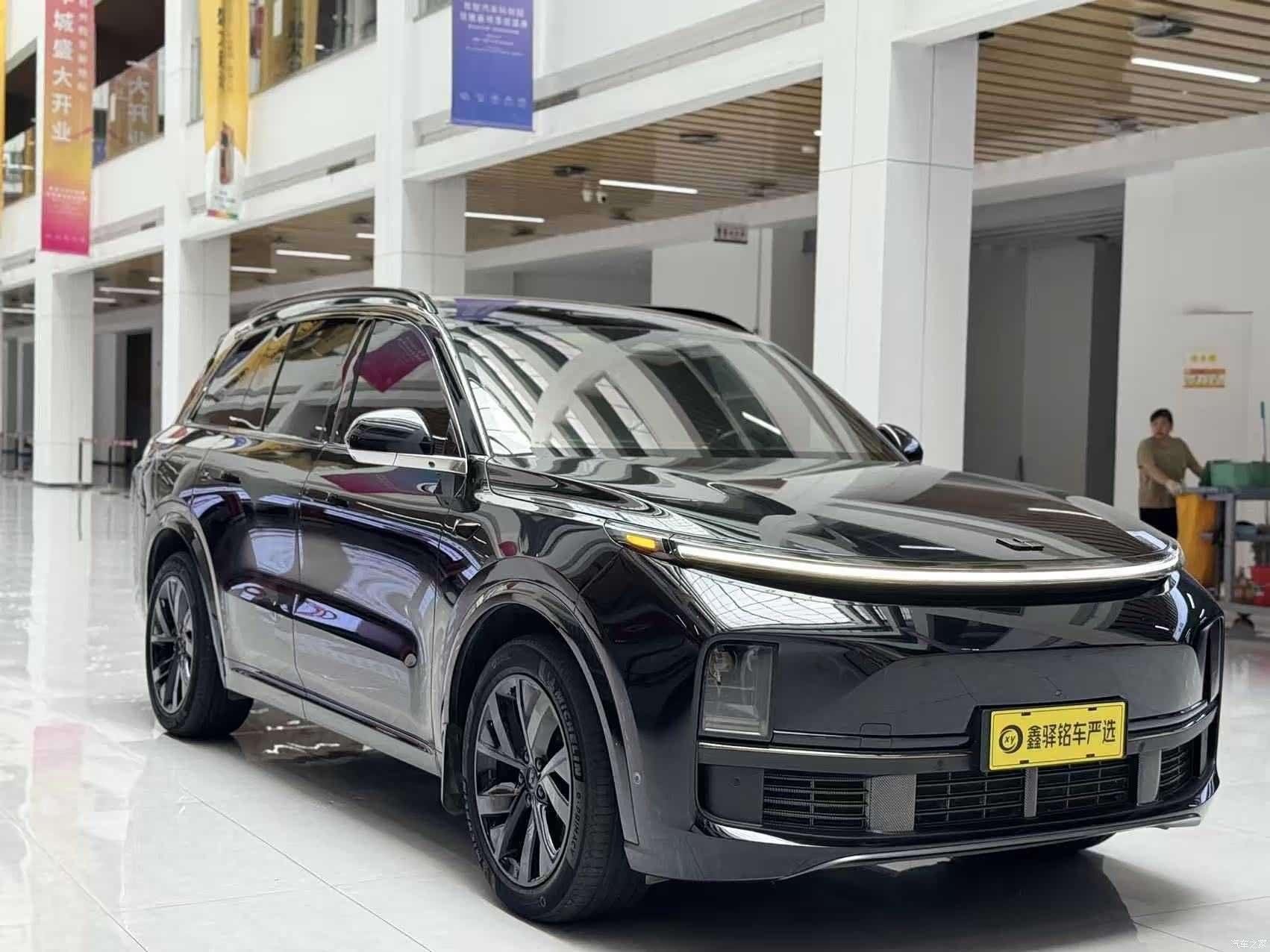 Li Auto L8, 2023 3