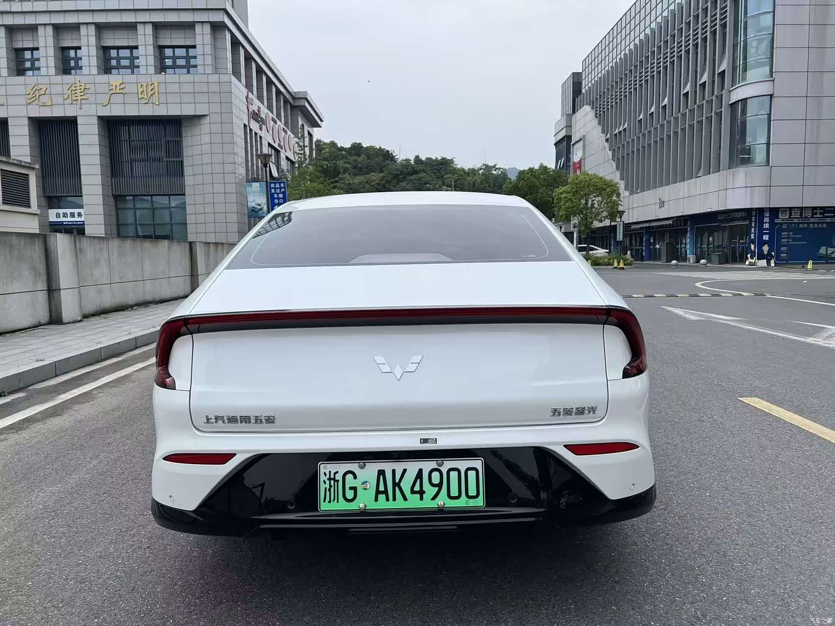 Wuling Starlight, 2025 4