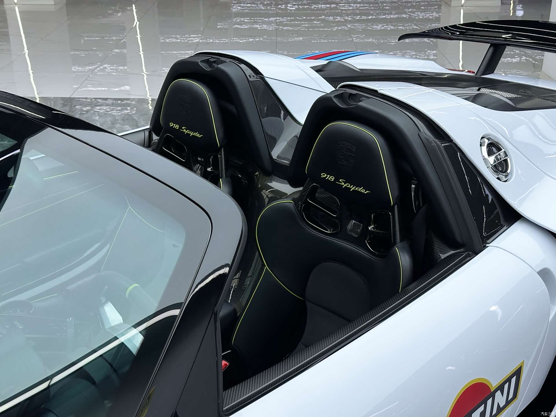 Porsche 918, 2015 23