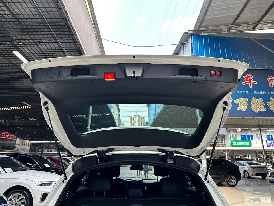 Mercedes-Benz GLC Mercedes-Benz GLC