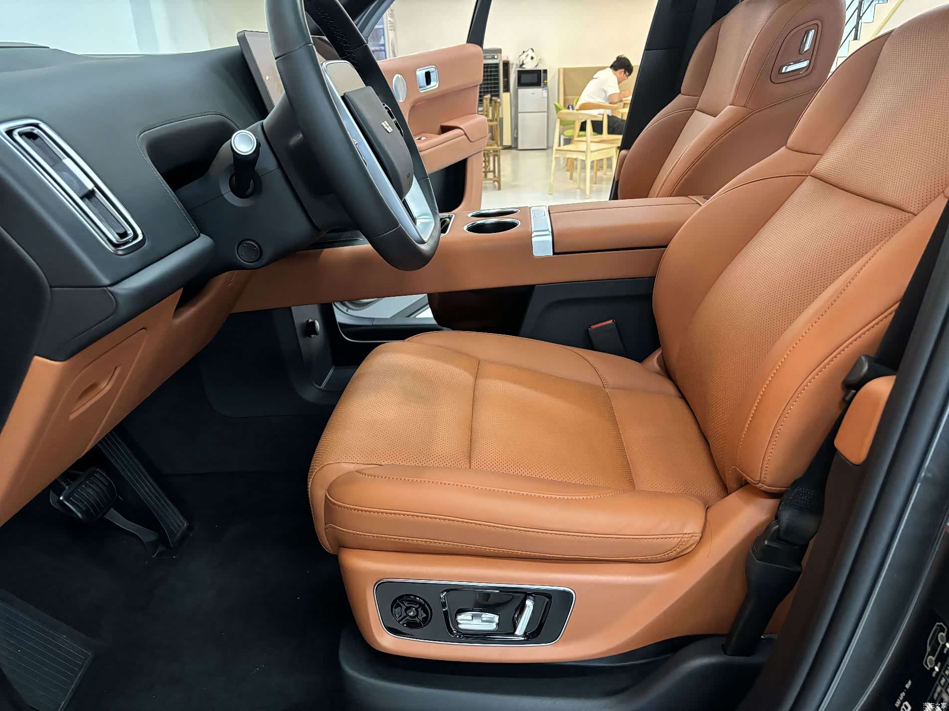 Li Auto L8, 2023 все фото