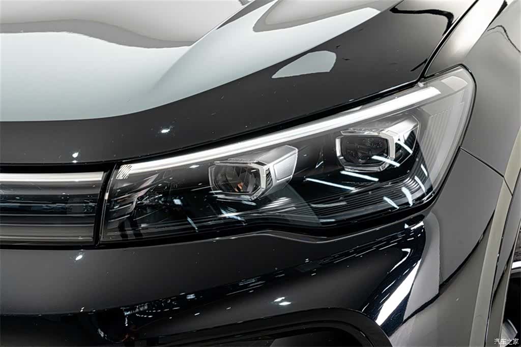 Volkswagen Tiguan L, 2025 4