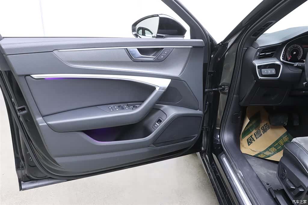 Audi A6L, 2020 13