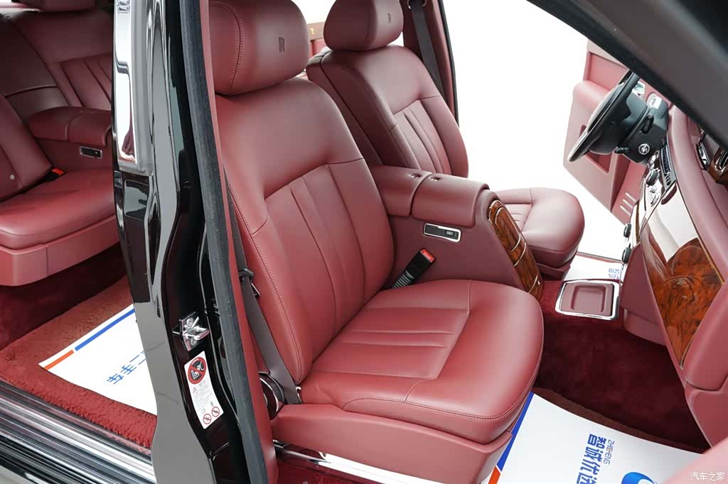 Rolls-Royce Phantom, 2013 15