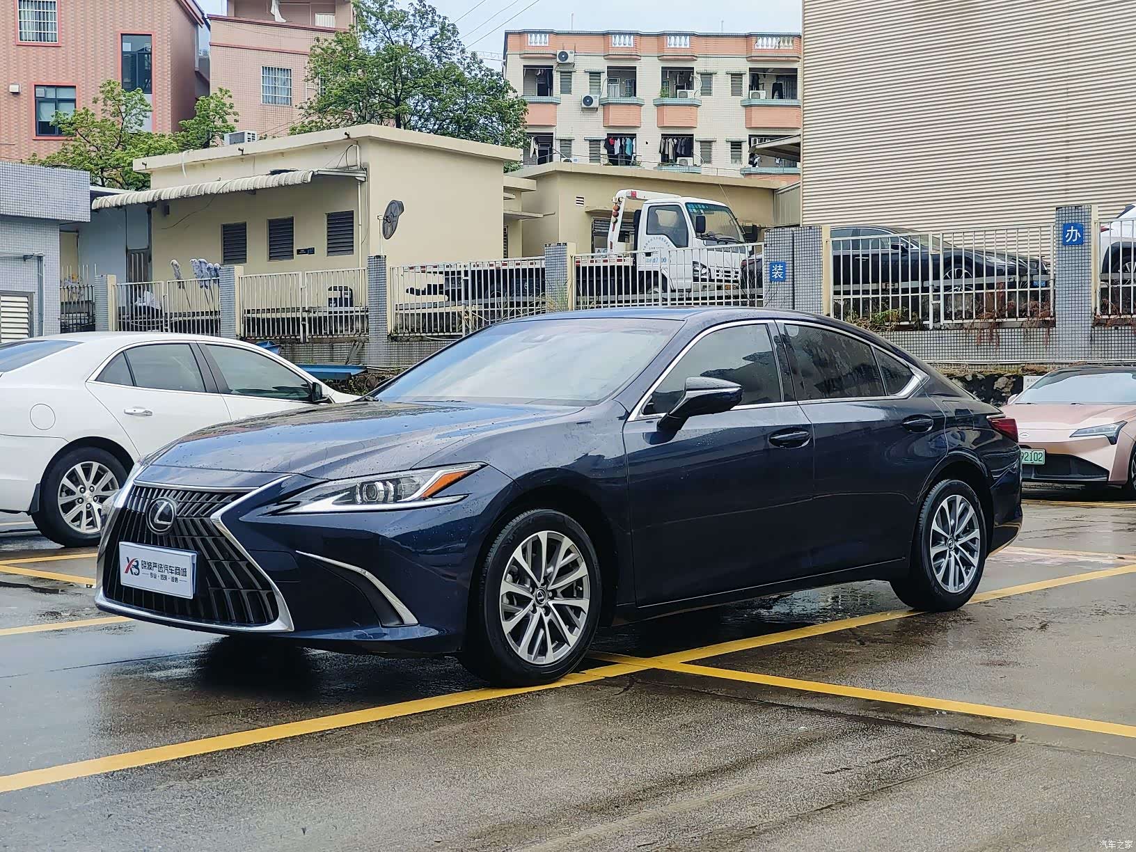 Lexus ES, 2024 1