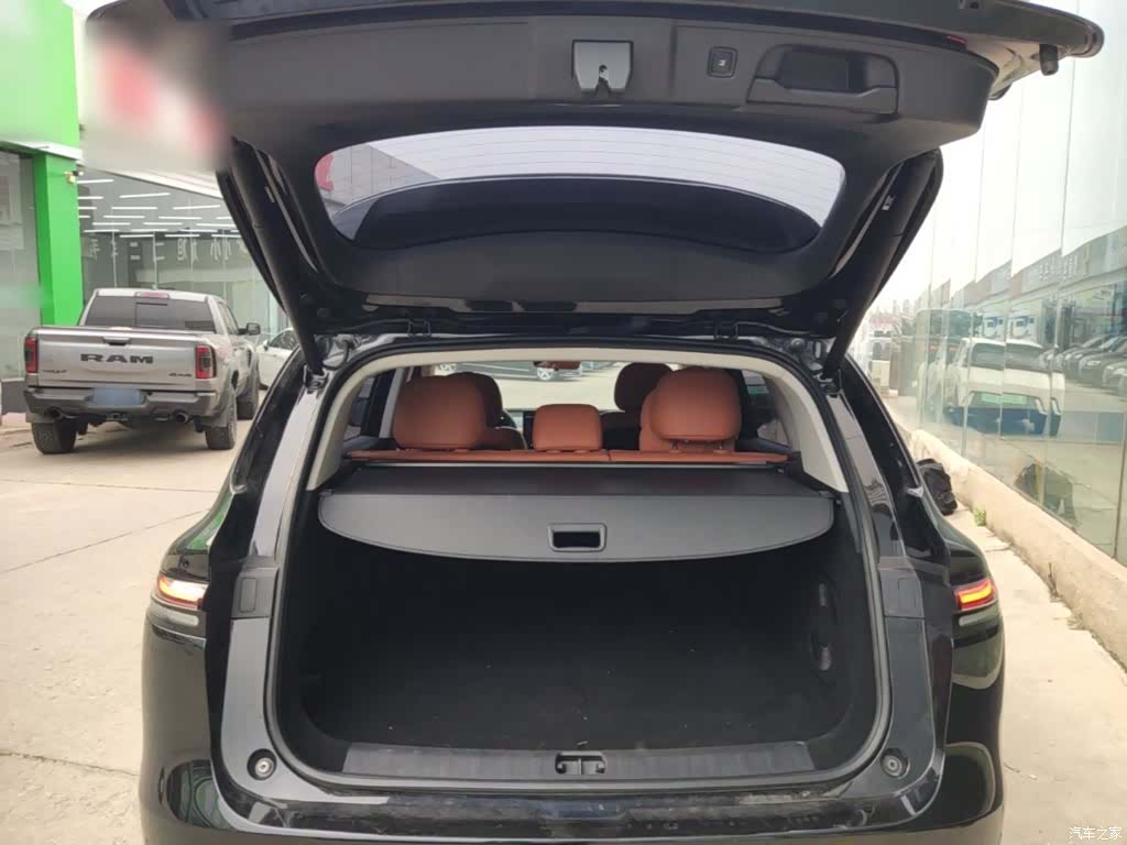Leapmotor C10, 2024 15