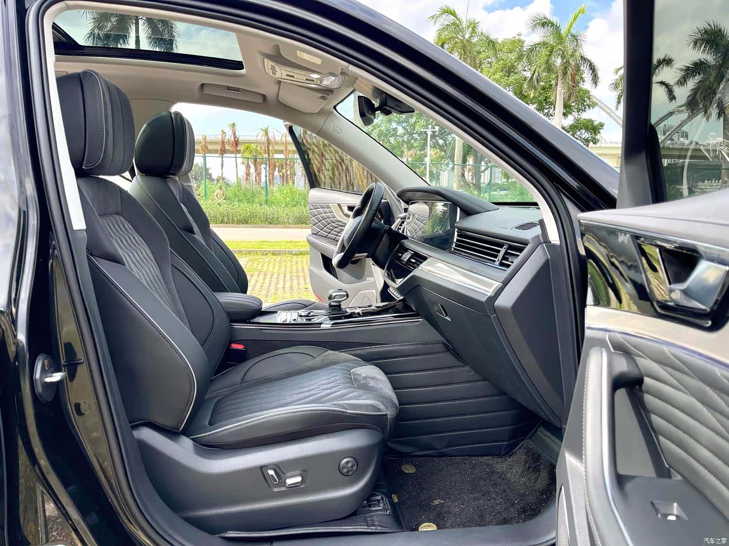Hongqi HS5, 2020 4