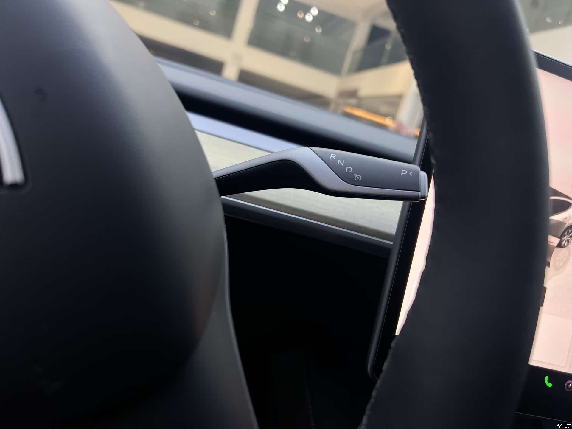 Tesla Model Y, 2023 14