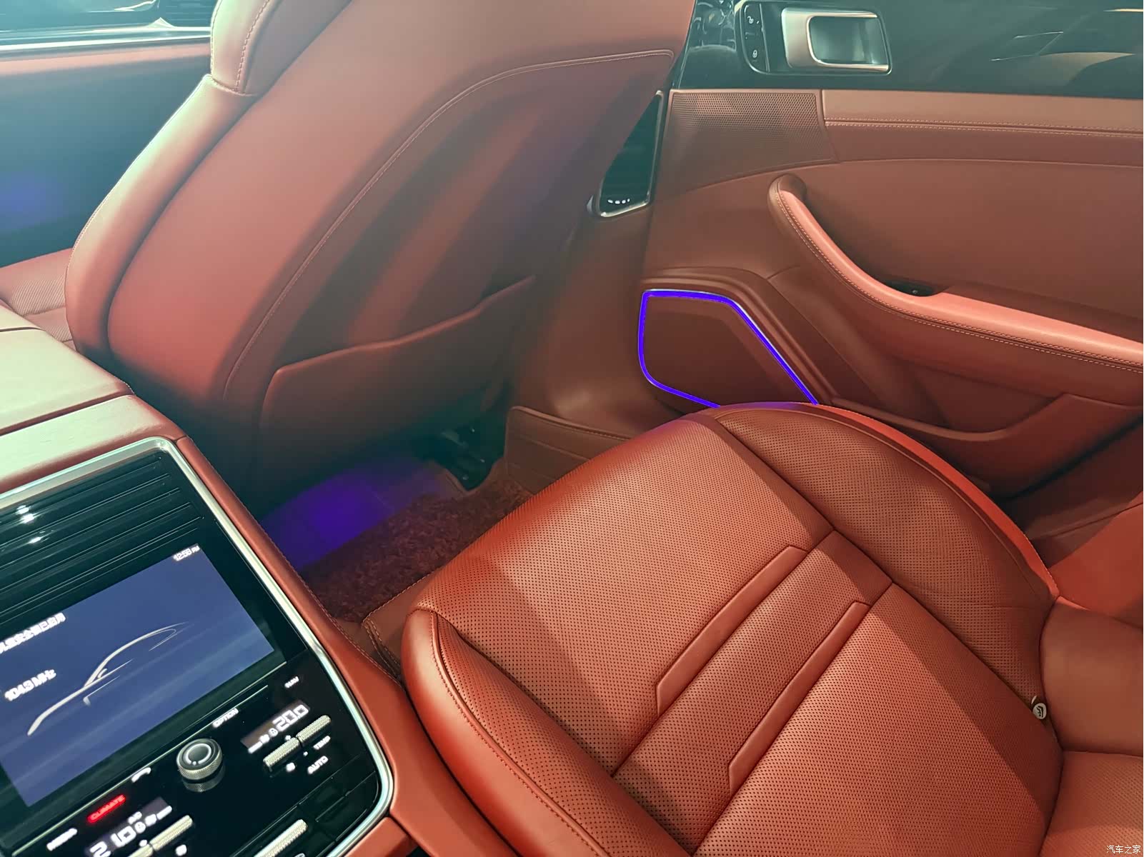 Porsche Panamera, 2017 9