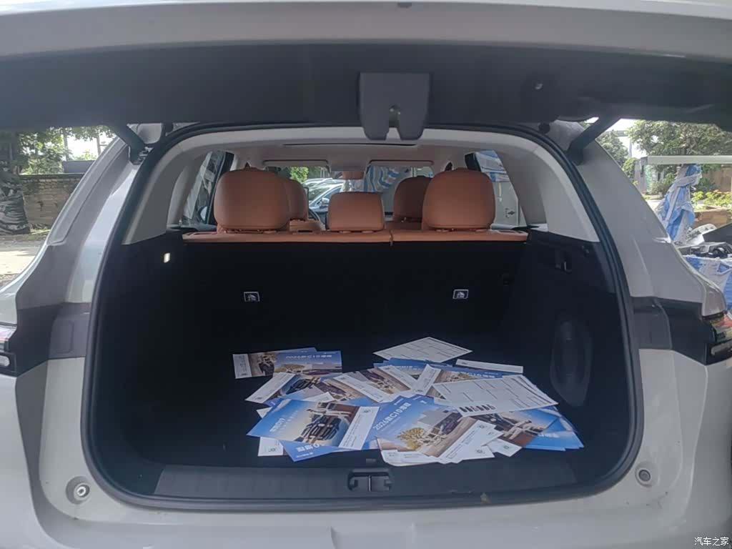 Leapmotor C10, 2025 15