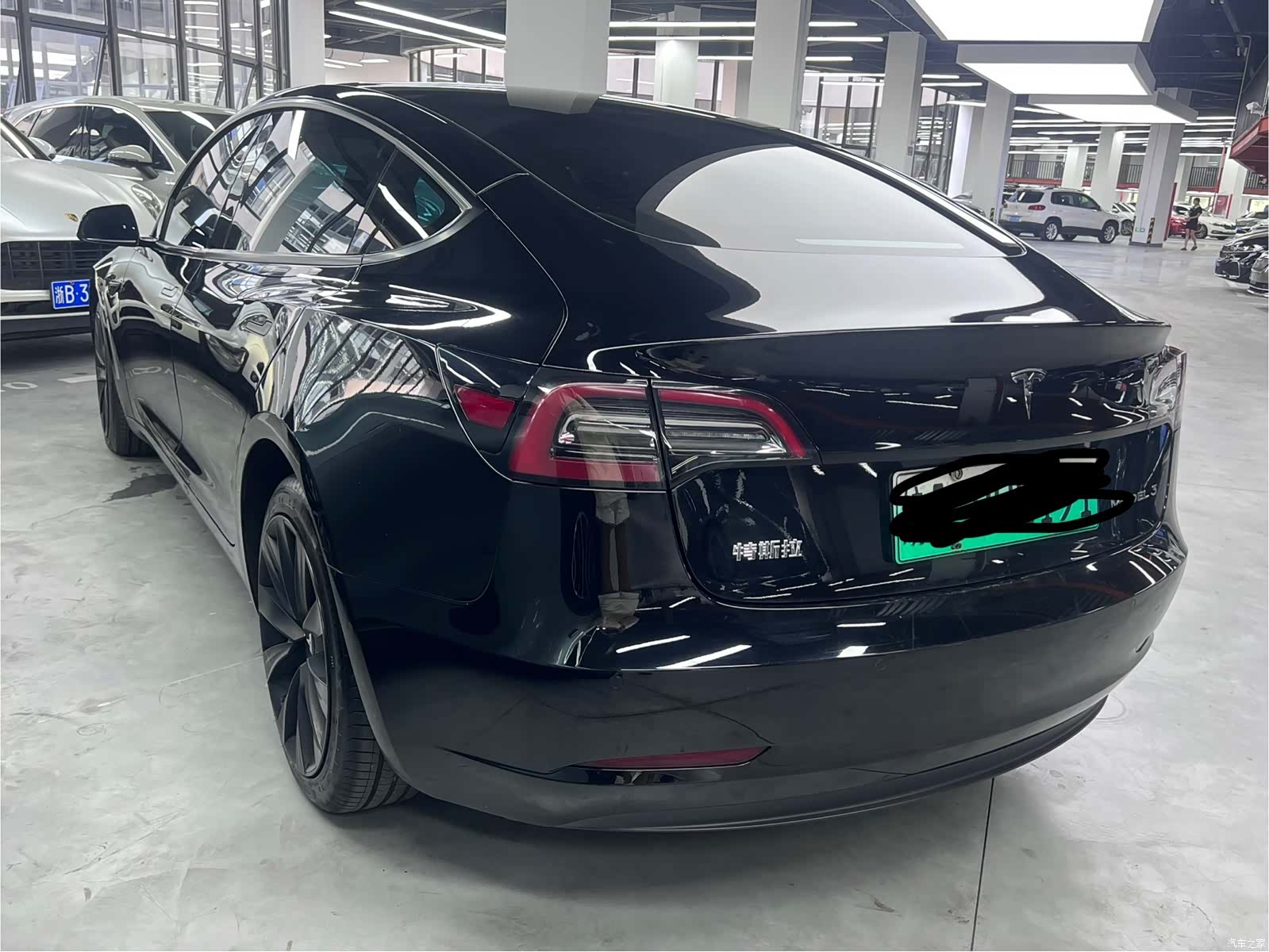Tesla Model 3, 2022 10