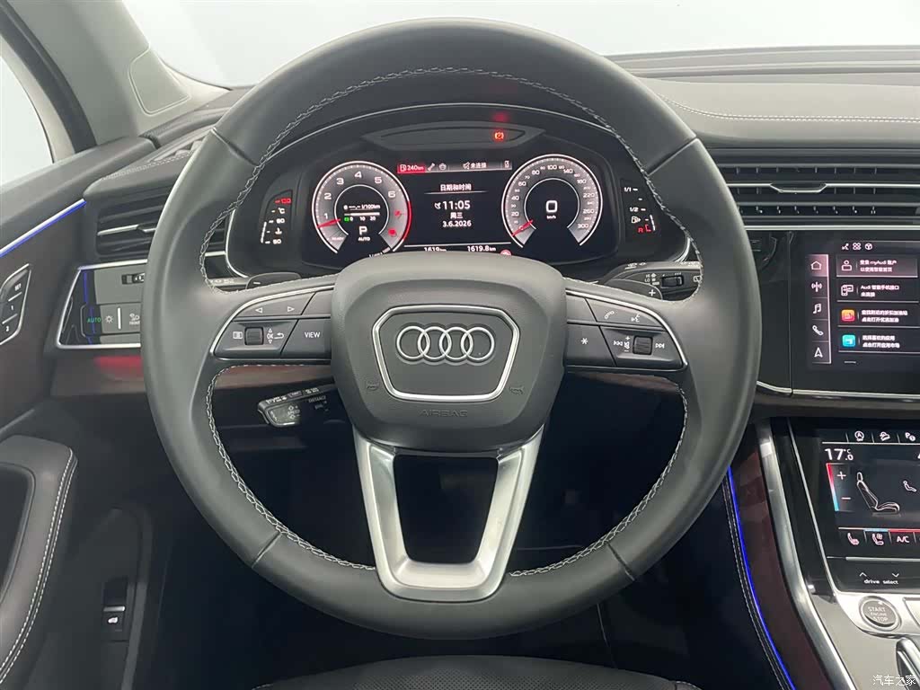 Audi Q7, 2025 15