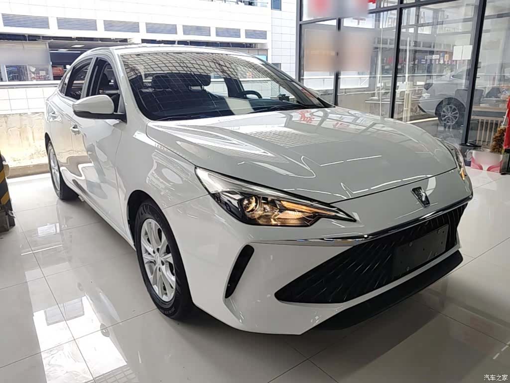 Roewe i5, 2025 4