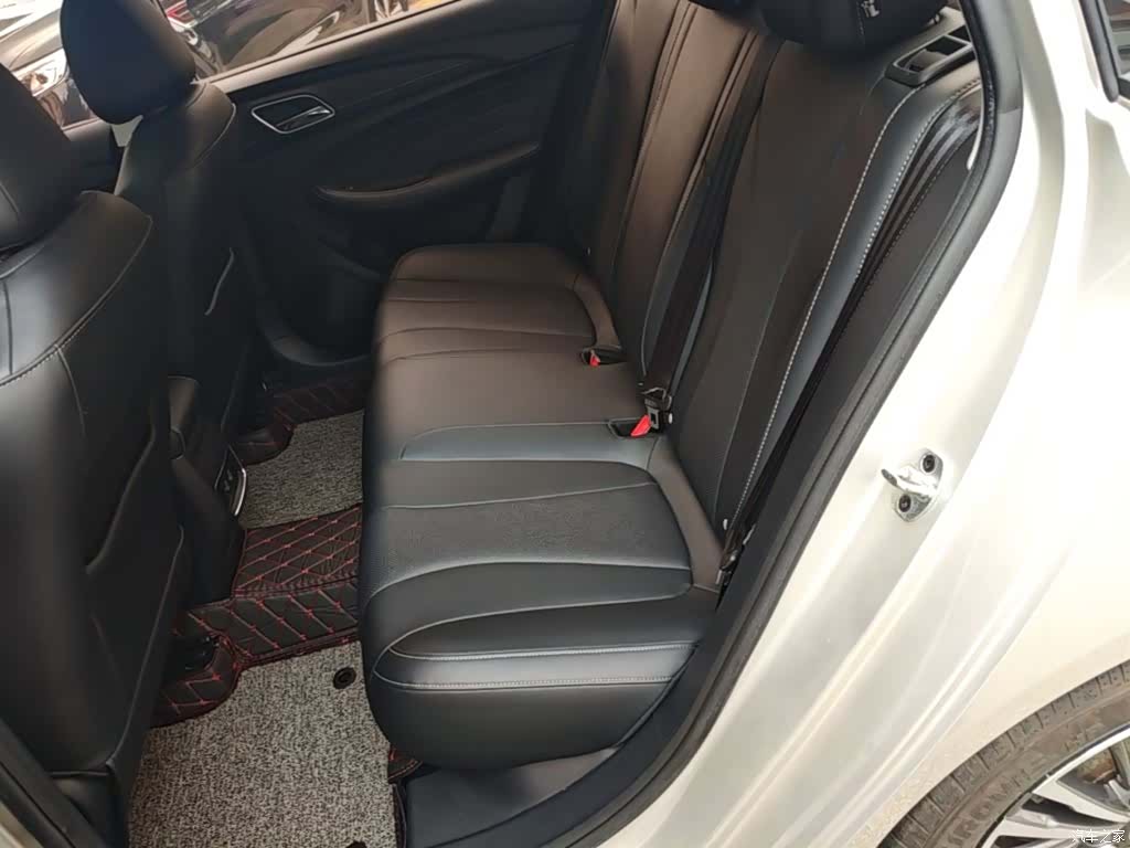 Roewe i5, 2018 17