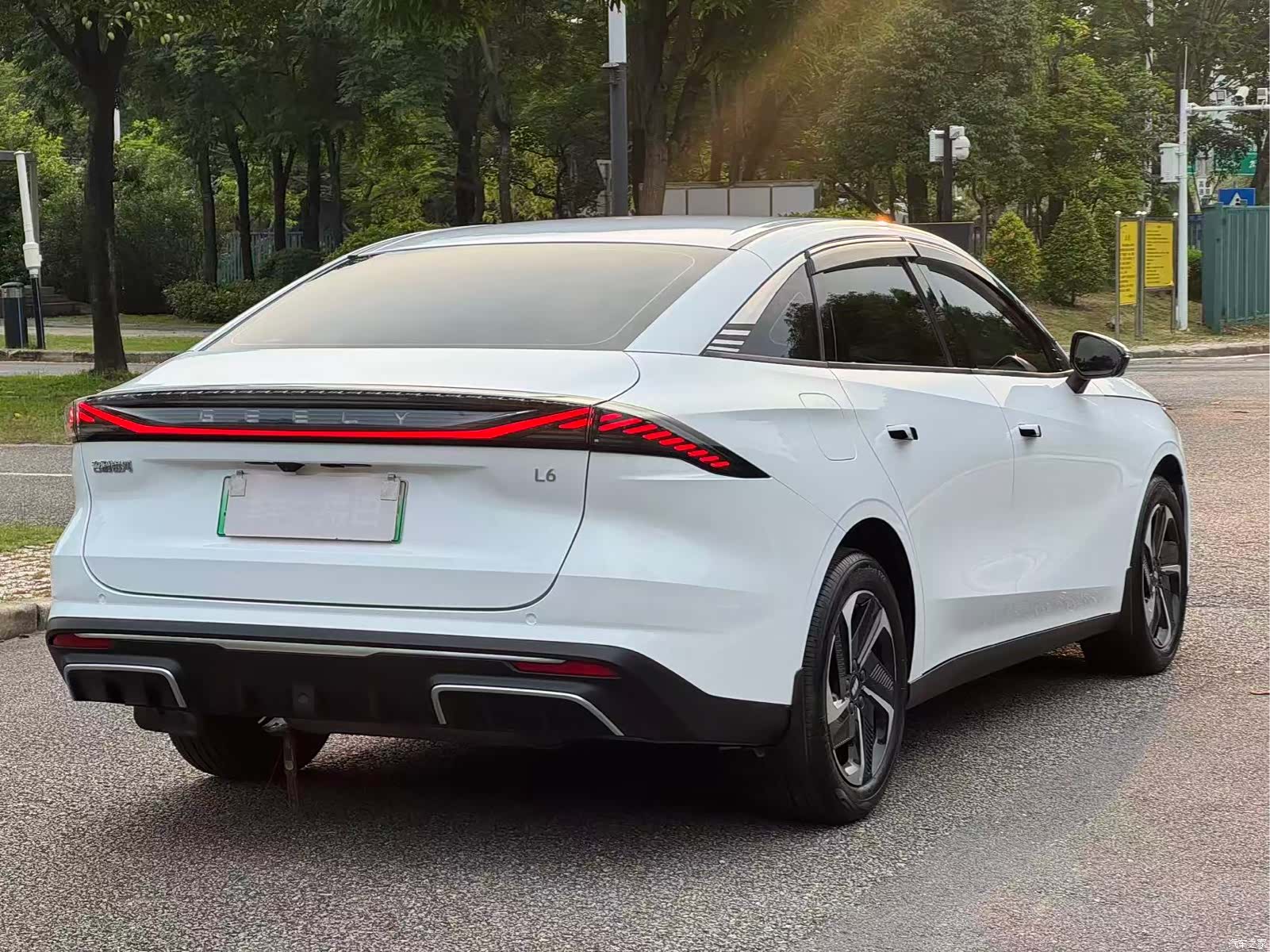Geely Galaxy L6, 2024 7