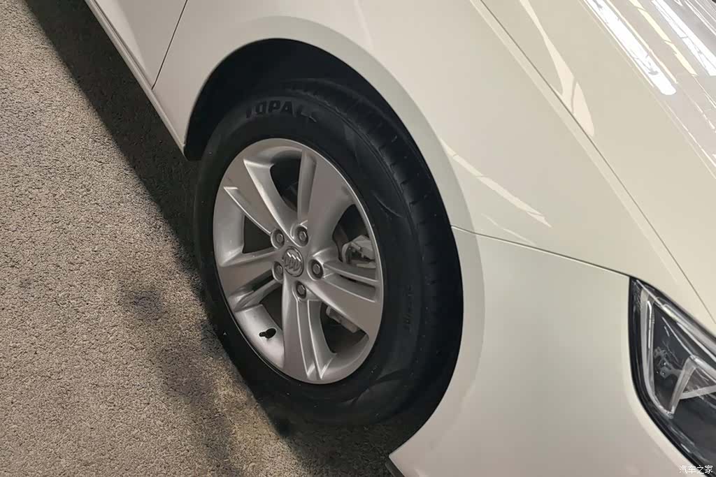 Buick Regal, 2019 6