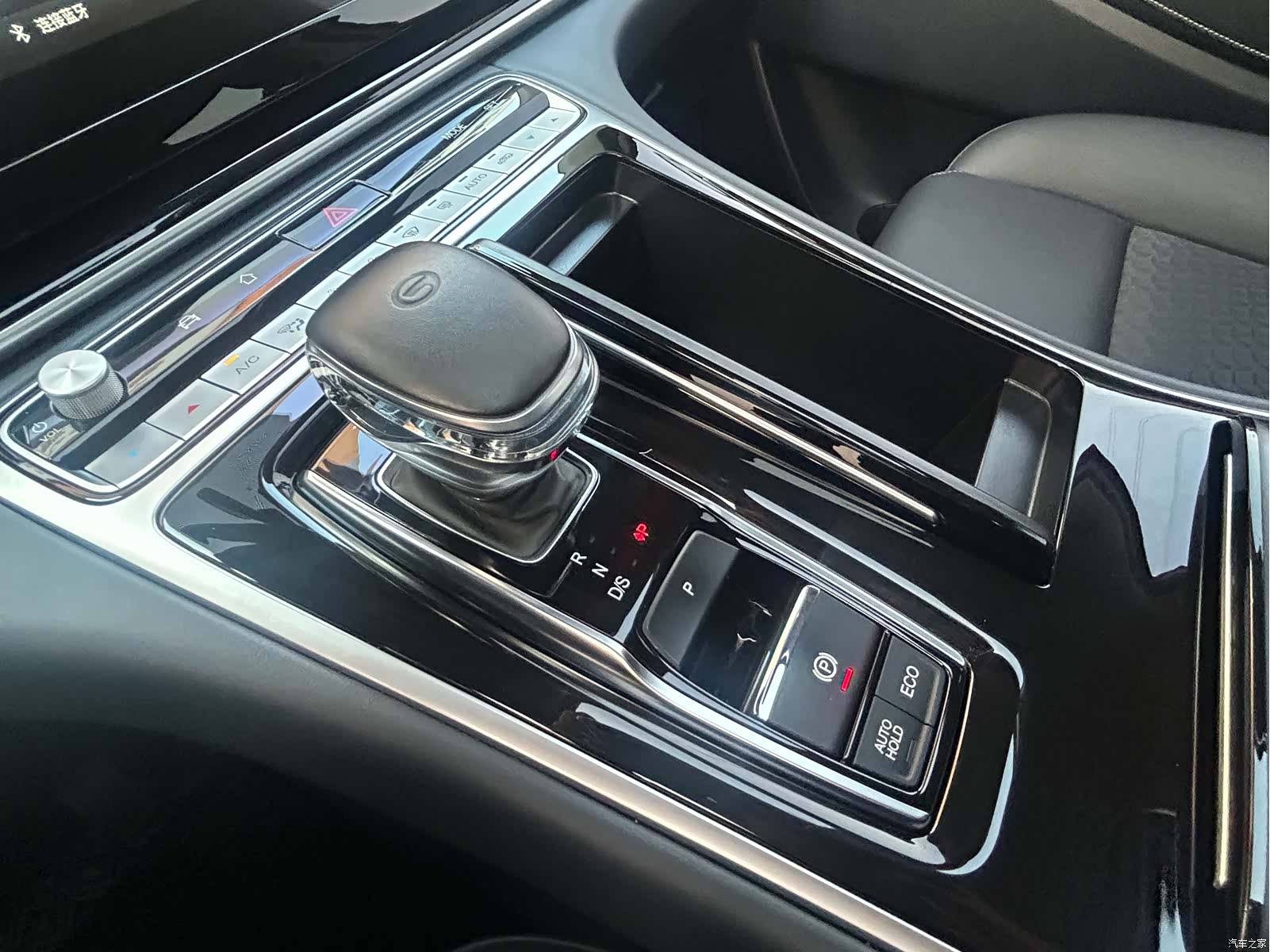 Trumpchi M8, 2023 37