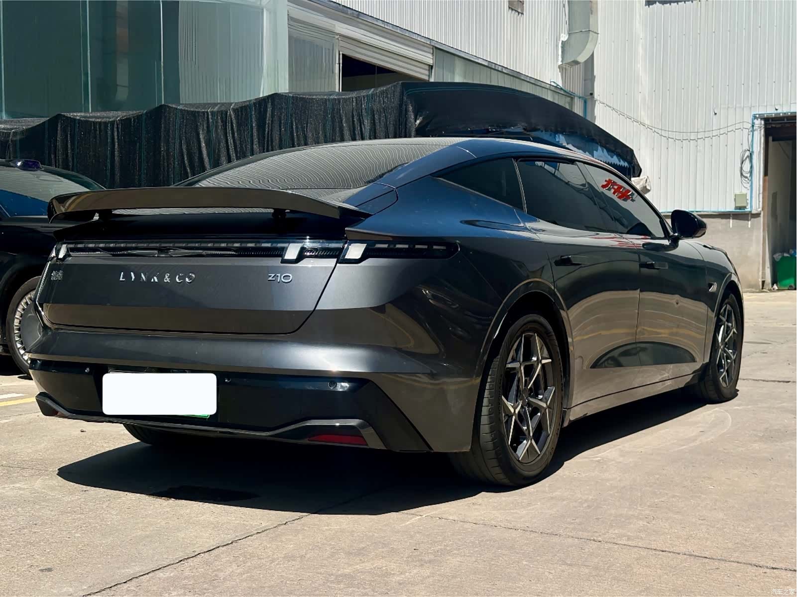 Lynk & Co Z10, 2025 8