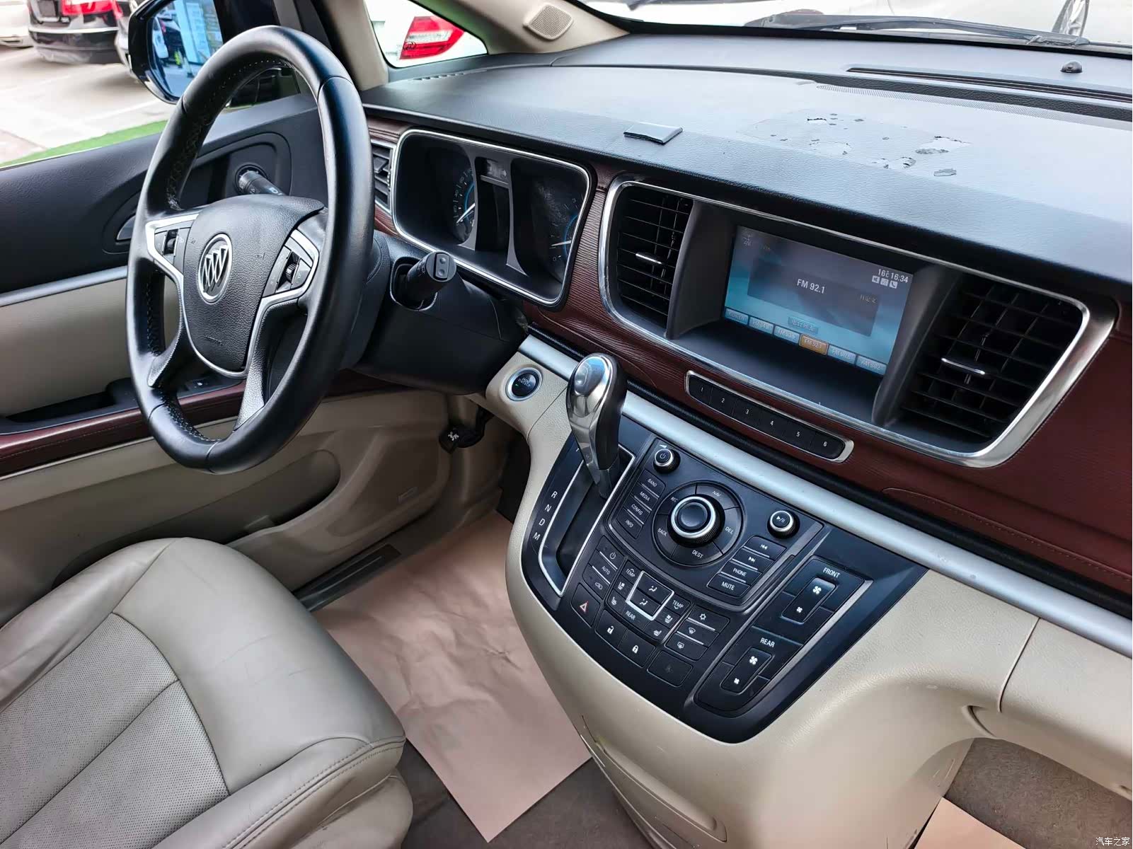 Buick GL8, 2016 17