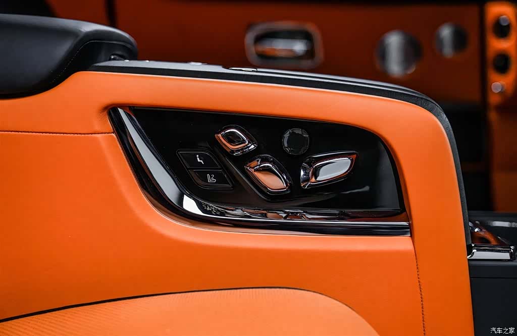 Rolls-Royce Cullinan, 2021 23