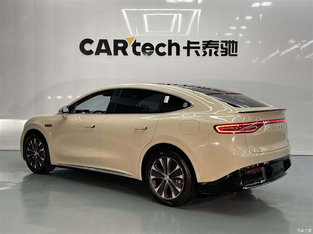 Luxeed R7, 2025 7