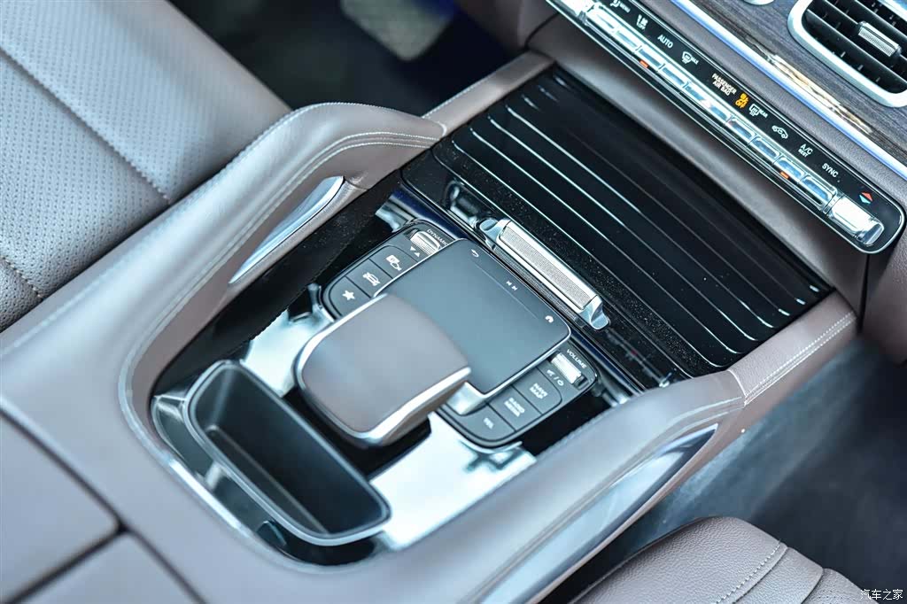 Mercedes-Benz GLE, 2022 10