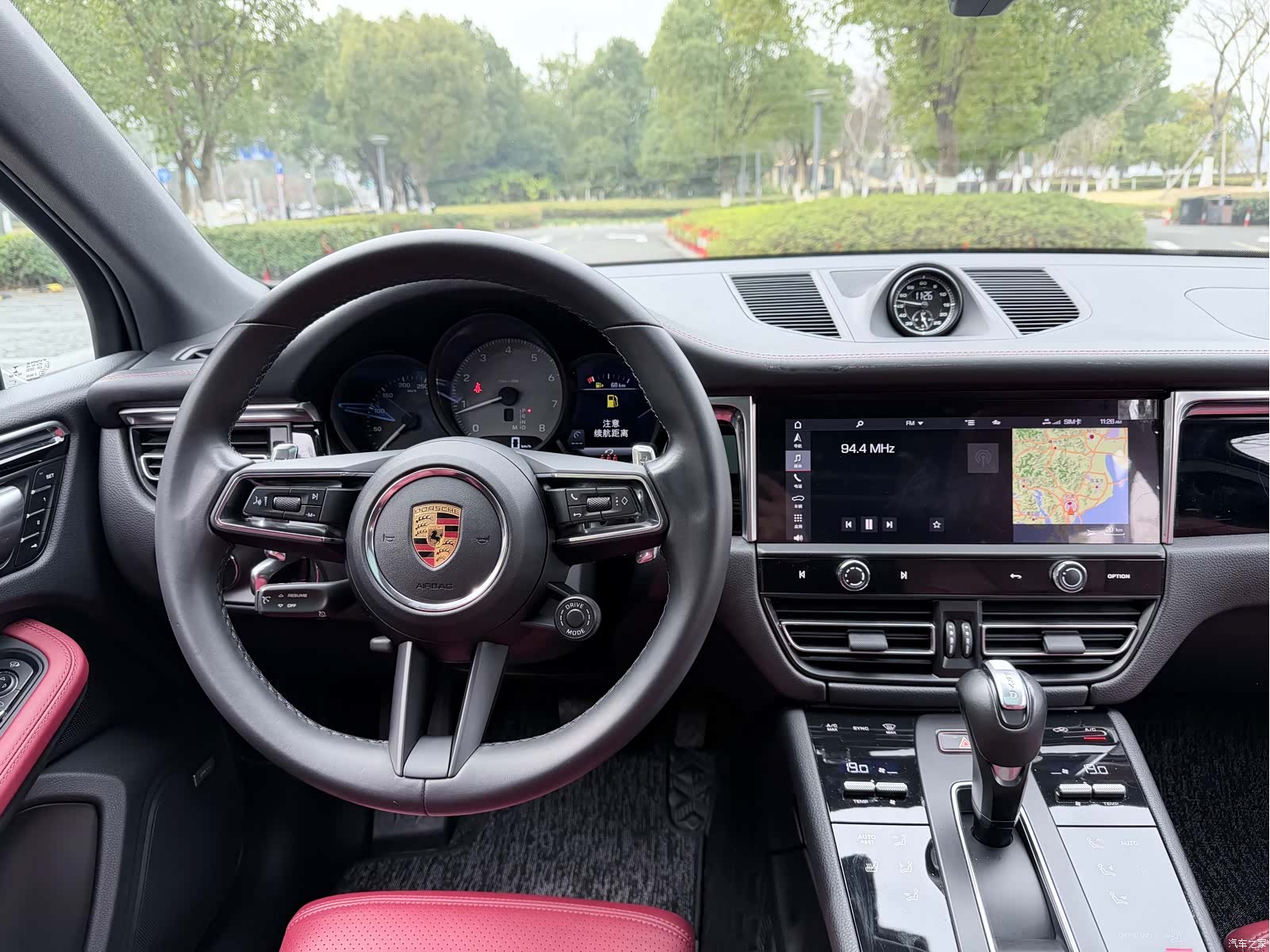 Porsche Macan, 2022 25