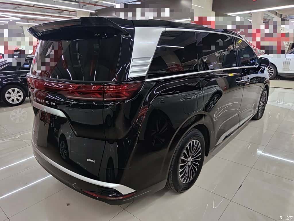 Denza D9, 2023 7