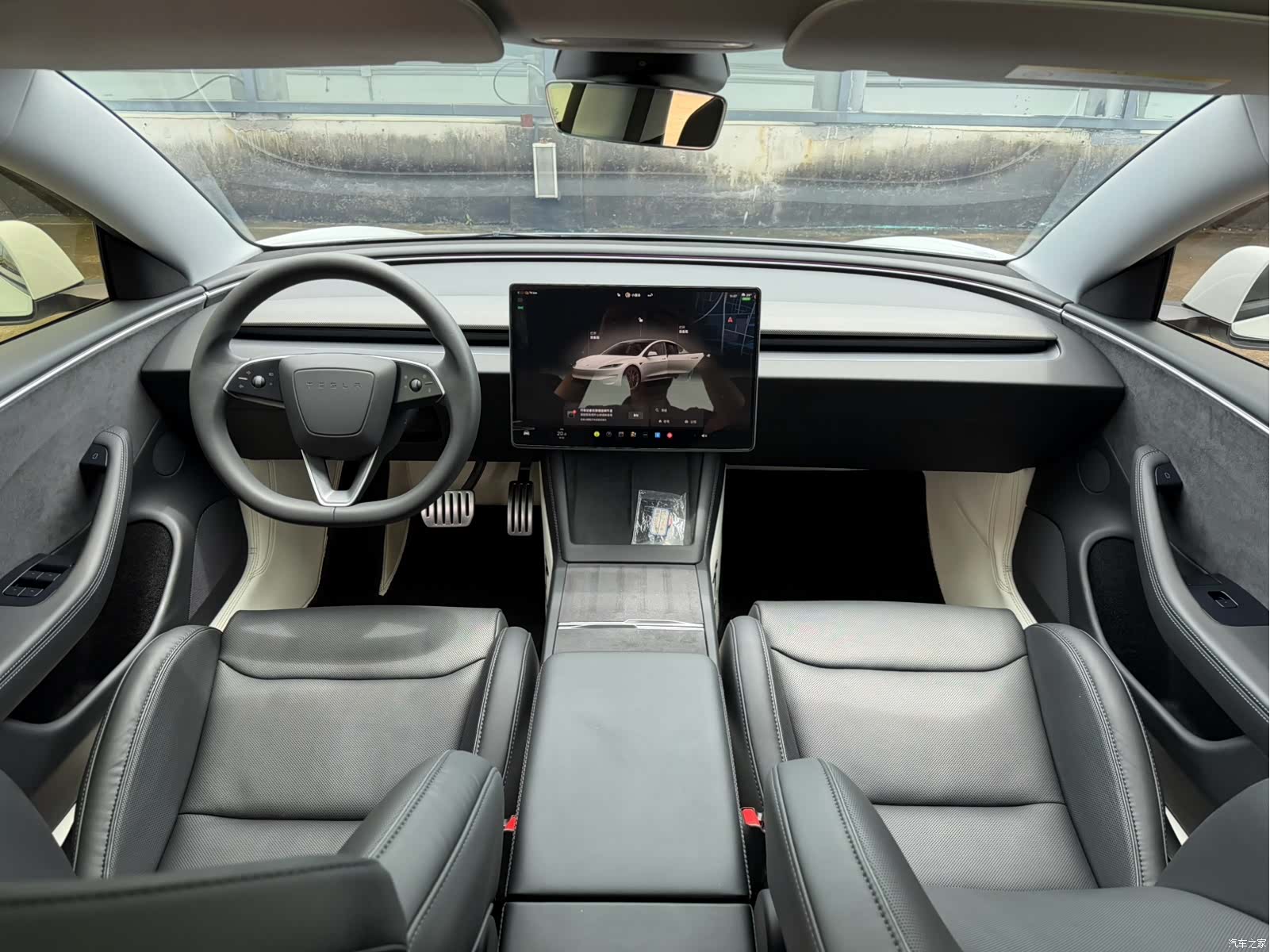 Tesla Model 3, 2024 14