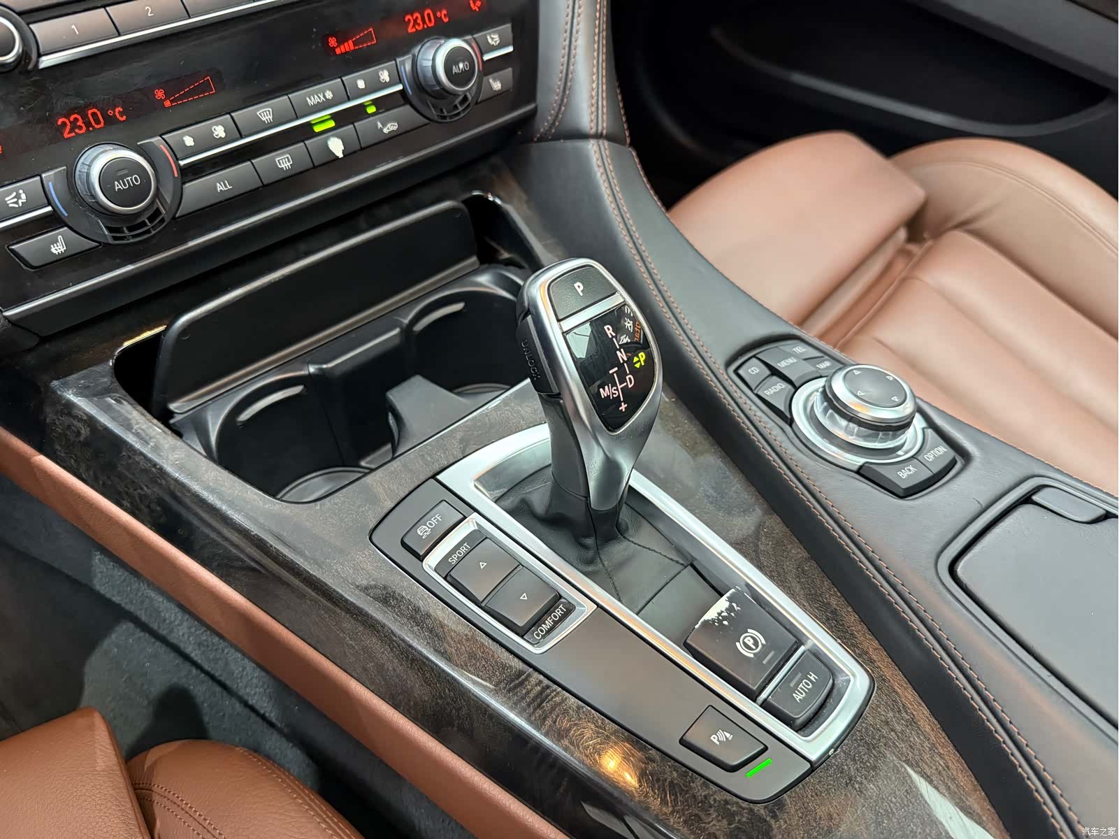 BMW 6 Series, 2012 16