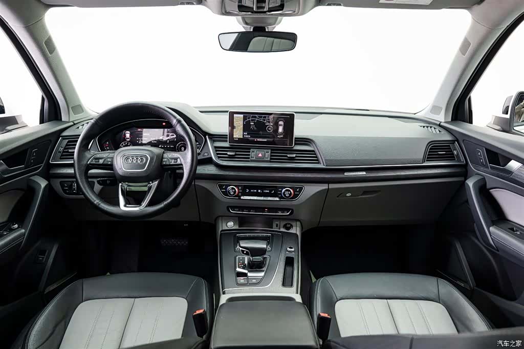 Audi Q5L, 2018 6