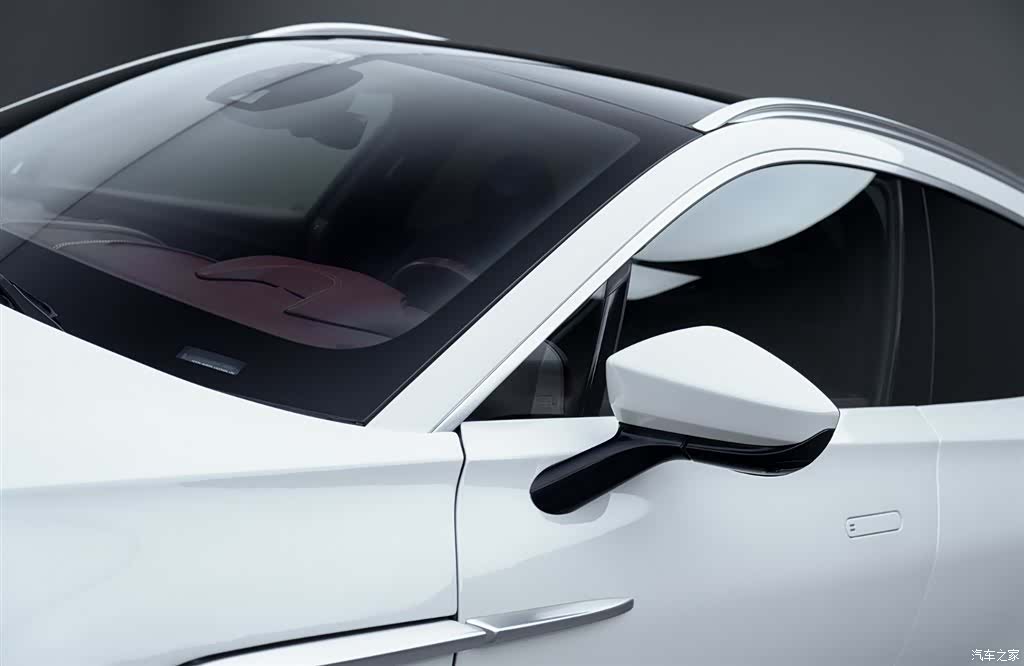 Aston Martin DBX, 2021 6