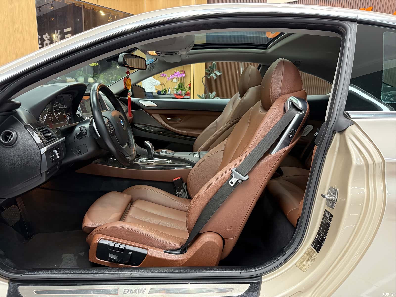 BMW 6 Series, 2012 11