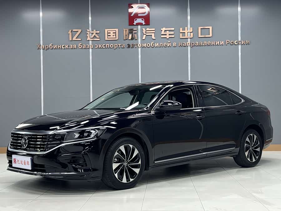 Volkswagen Passat 2022, фото 1