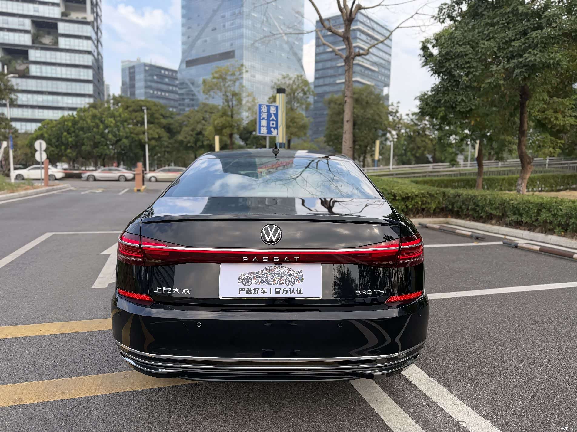 Volkswagen Passat, 2023 все фото
