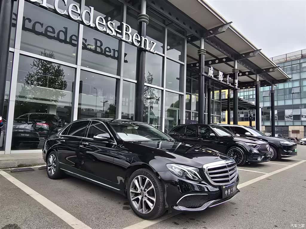 Mercedes-Benz E-Class, 2020 3