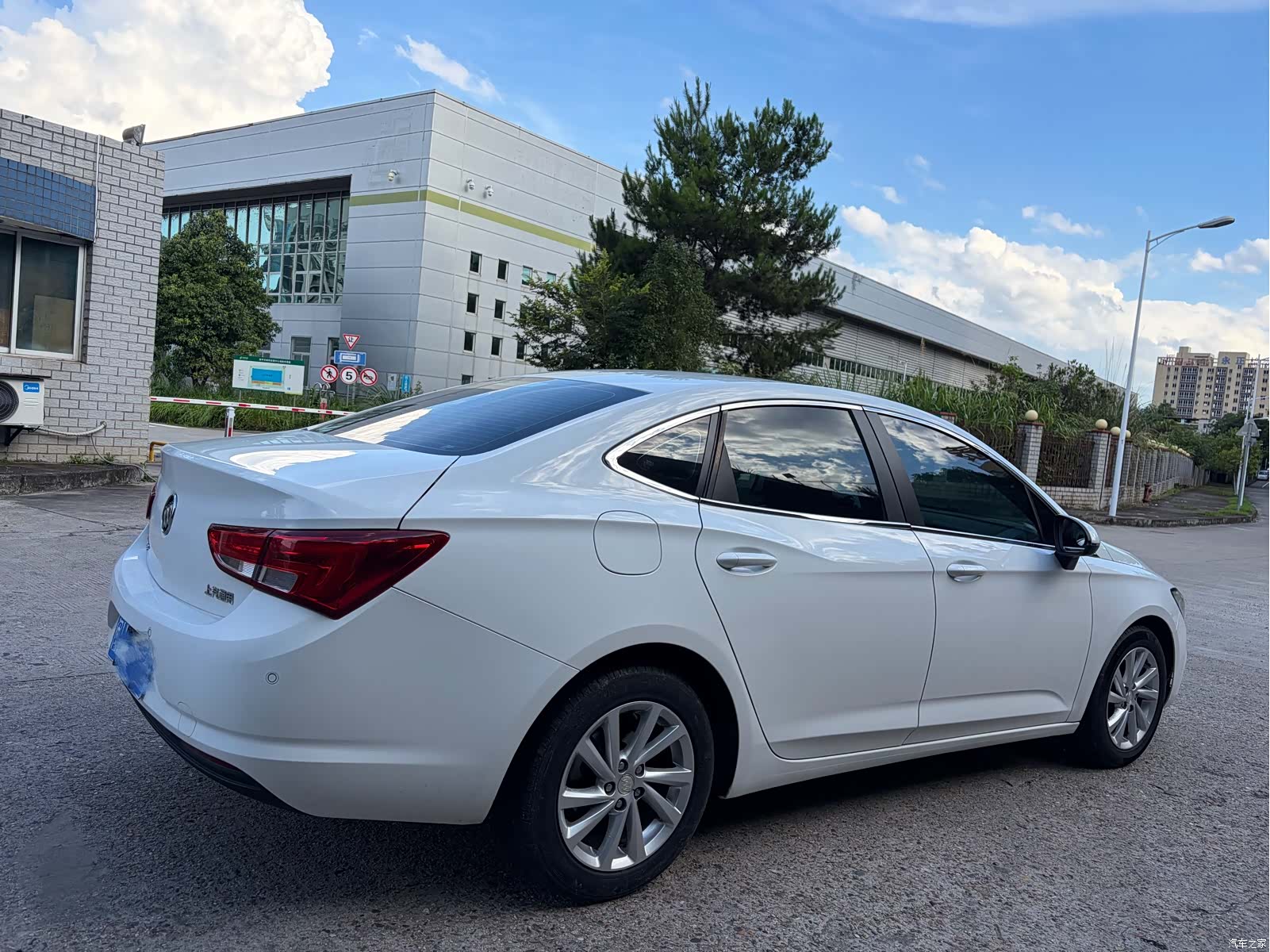 Buick Verano, 2017 3
