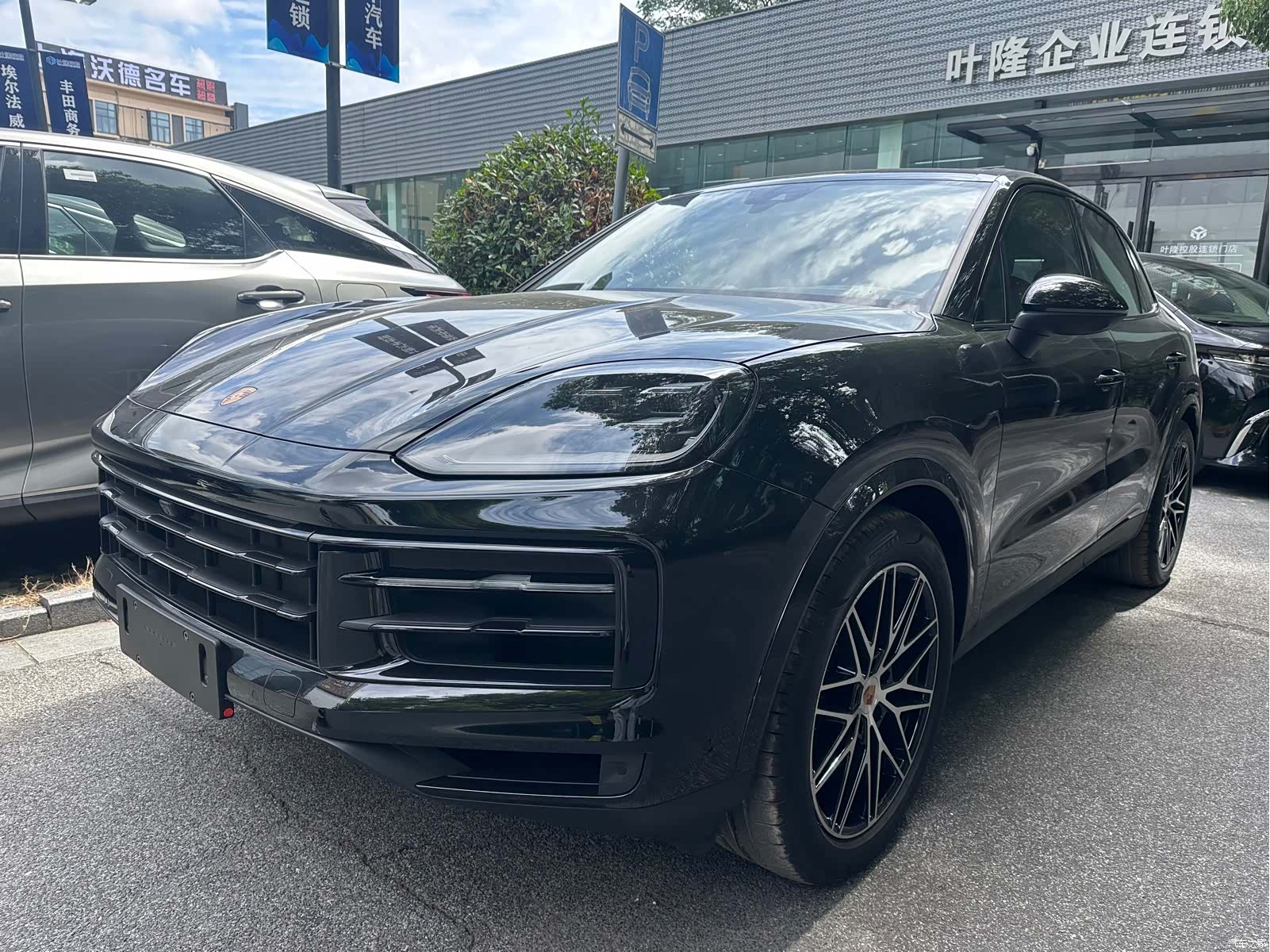 Porsche Cayenne, 2025 1