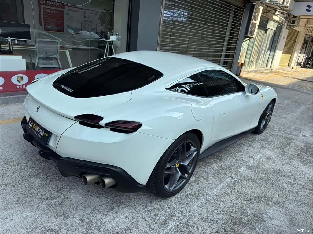 Ferrari Roma, 2021 все фото