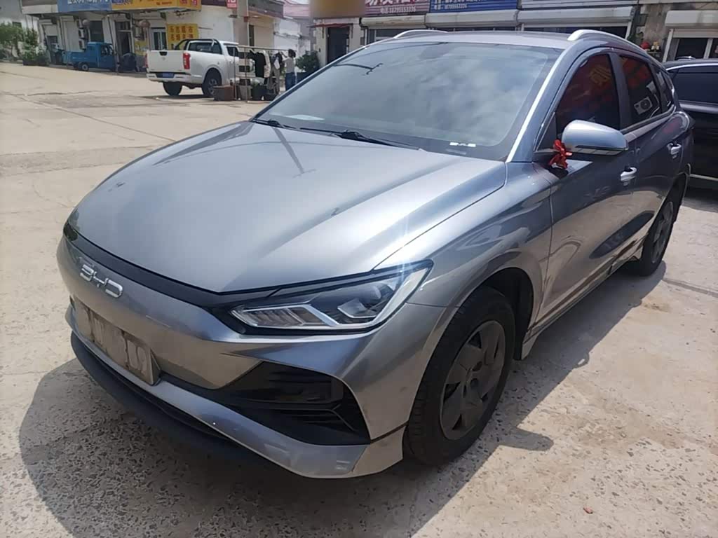 BYD e2