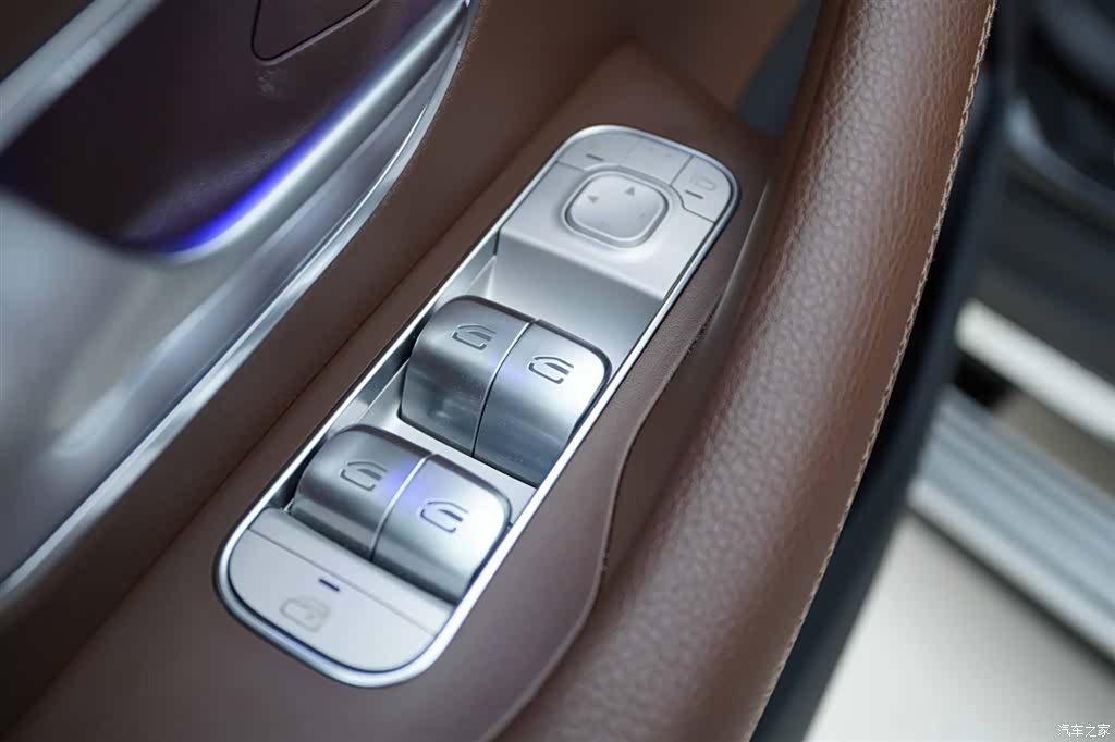 Mercedes-Benz GLE, 2023 10