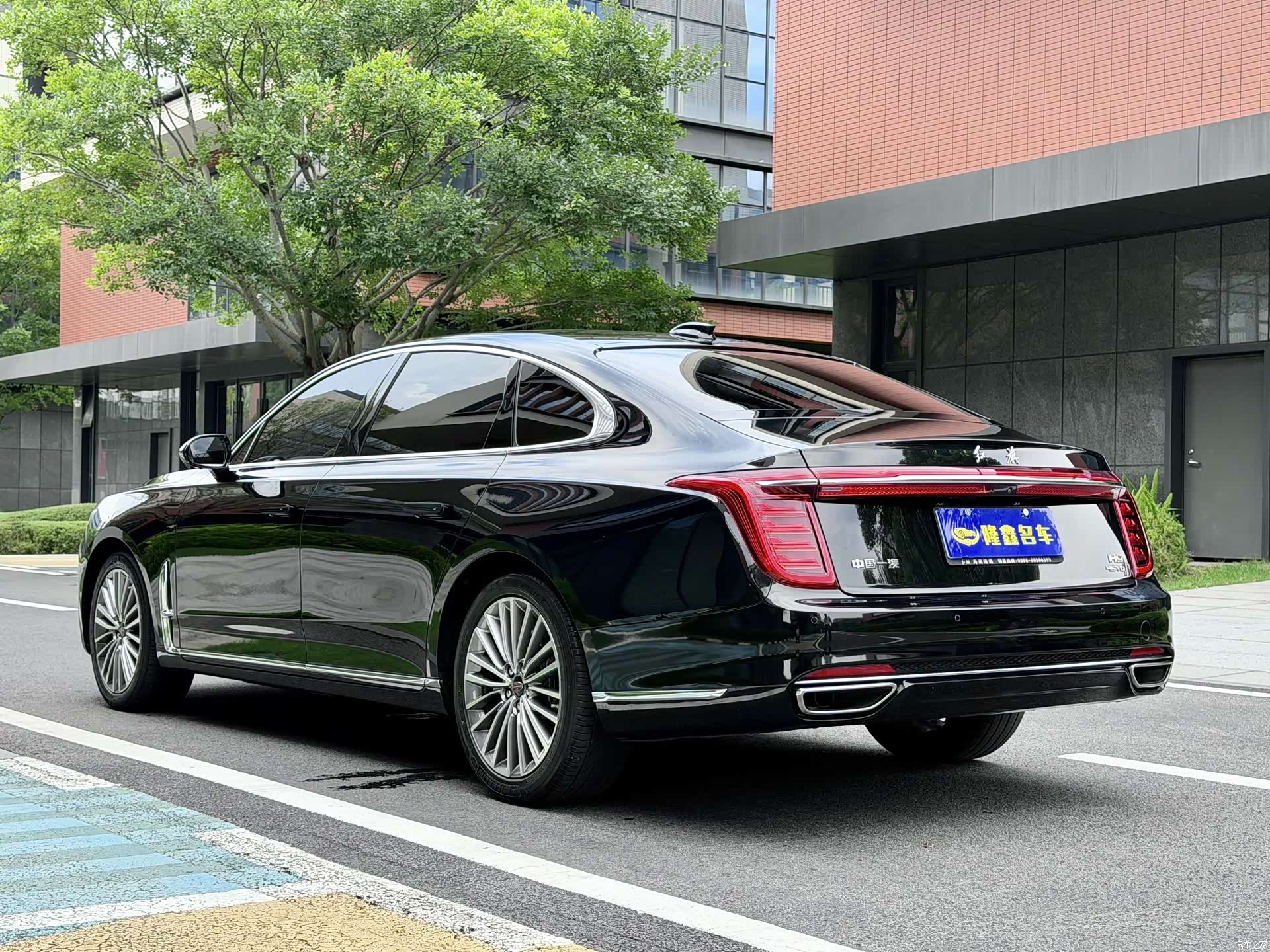 Hongqi H9, 2023 7